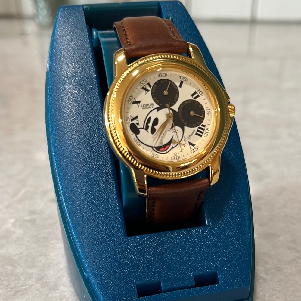 1990s Vintage Gold Disney Unisex Watch with Brown Leather Strap BRAND NEW w tags